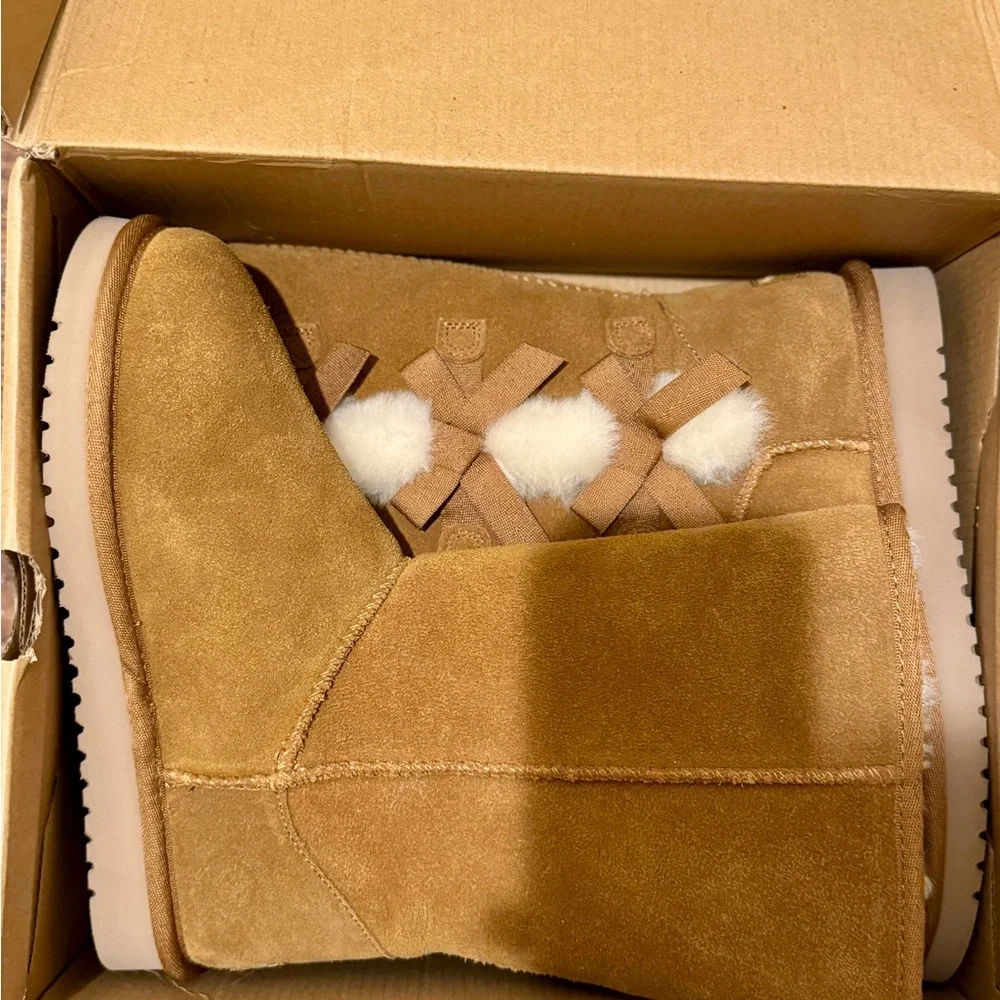 Koolaburra Tan Winter Boots with Cream Accents